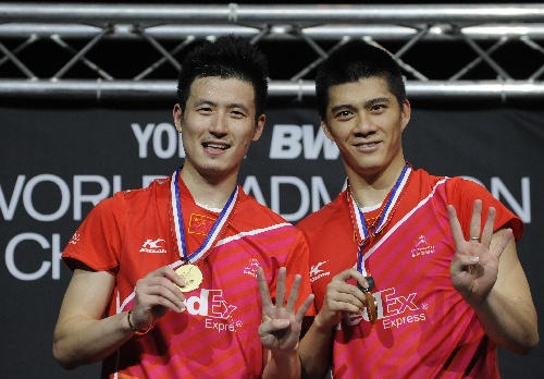 也暴露出对 也暴露出对